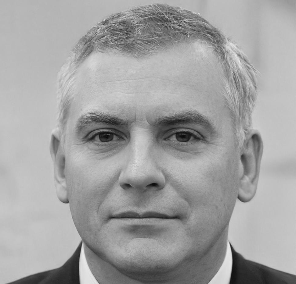 Консультант по семейным финансам Тиагу Авейру